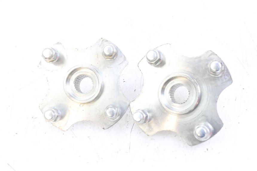 photo de MOYEU ROUE ARRIERE HYTRACK ST 170 (2020 - 2024) - Autre angle de vue