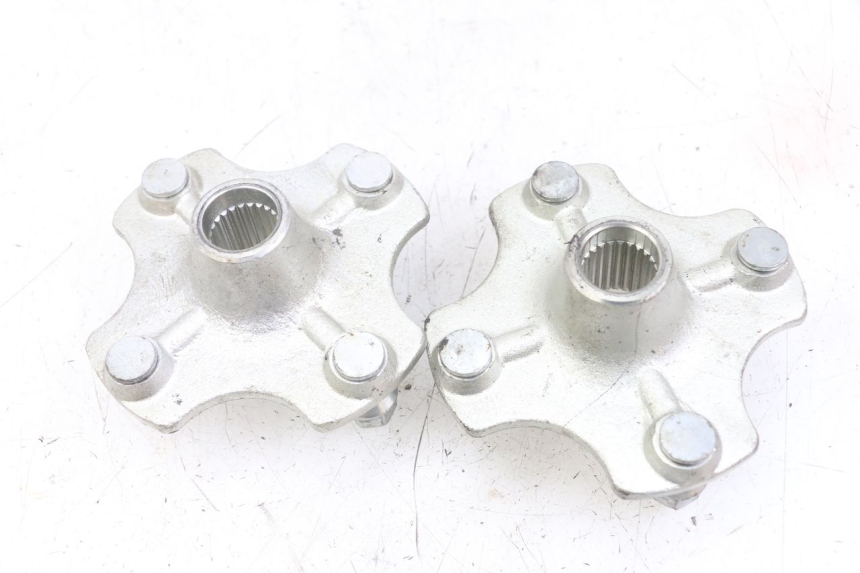 photo de MOYEU ROUE ARRIERE HYTRACK ST 170 (2020 - 2024) - Points de fixation