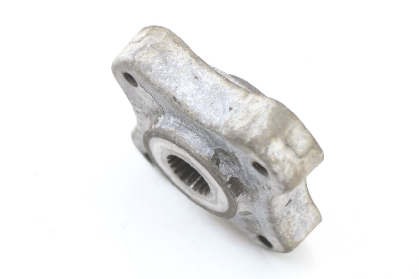 photo de MOYEU ROUE ARRIERE SUZUKI UH BURGMAN 125 (2002 - 2006) - Autre angle de vue