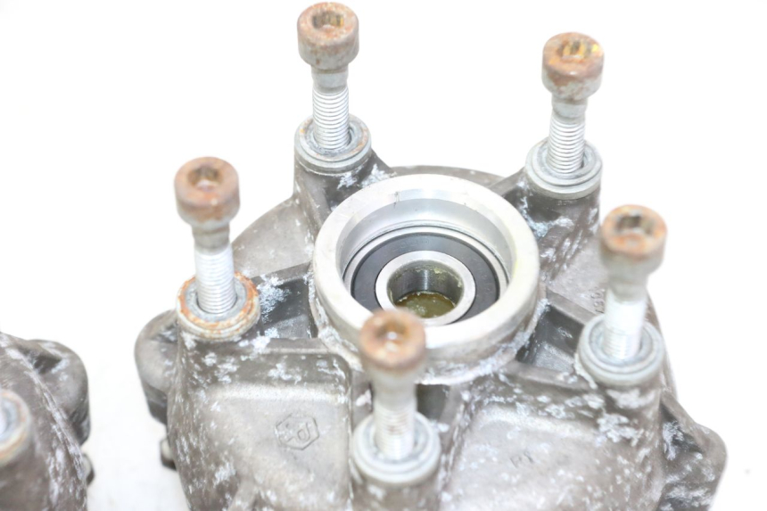 photo de MOYEU ROUE AVANT PIAGGIO MP3 RL 250 (2006 - 2010) - Autre angle de vue