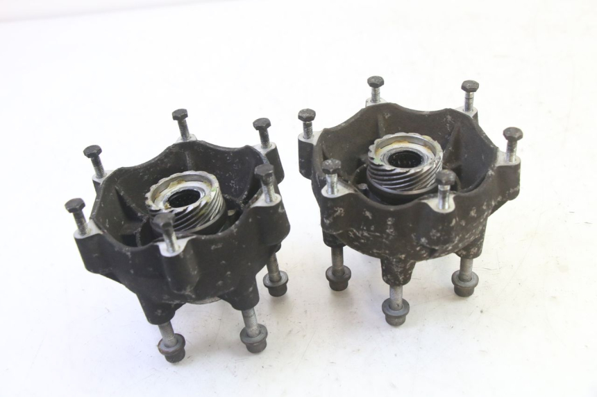 photo de MOYEU ROUE AVANT PIAGGIO MP3 125 (2006 - 2014) - Autre angle de vue