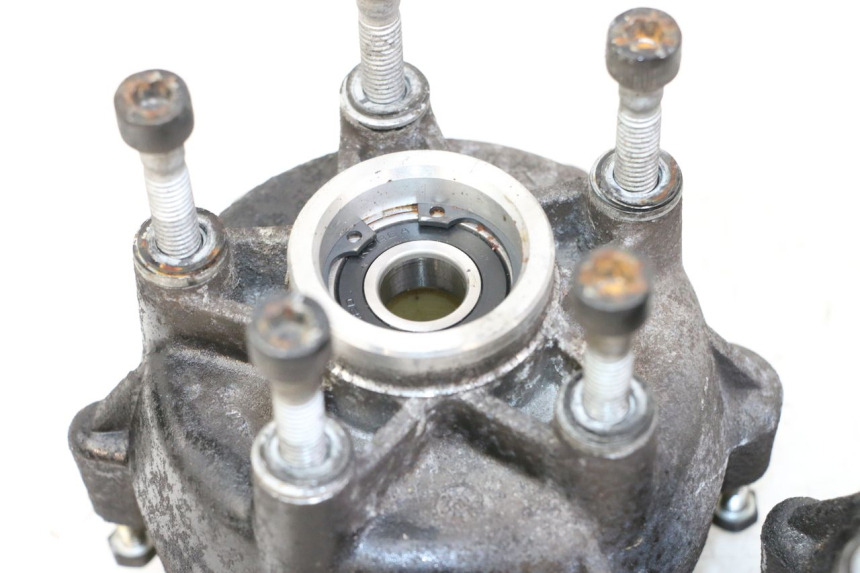 photo de MOYEU ROUE AVANT PIAGGIO MP3 LT 400 (2007 - 2012) - État de surface