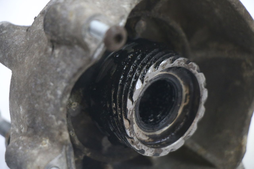 photo de MOYEU ROUE AVANT PIAGGIO VESPA GRANTURISMO 125 (2003 - 2007) - Détail de la pièce