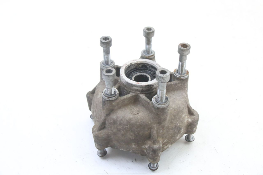 photo de MOYEU ROUE AVANT PIAGGIO VESPA GRANTURISMO 125 (2003 - 2007) - Gros plan technique