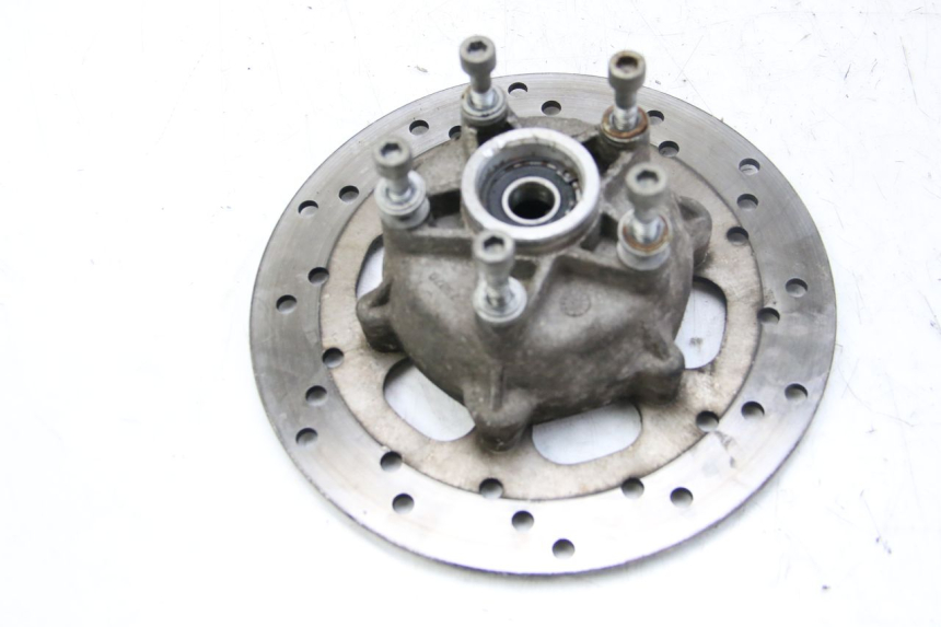 photo de MOYEU ROUE AVANT PIAGGIO VESPA GRANTURISMO 125 (2003 - 2007) - Zoom état d’usage