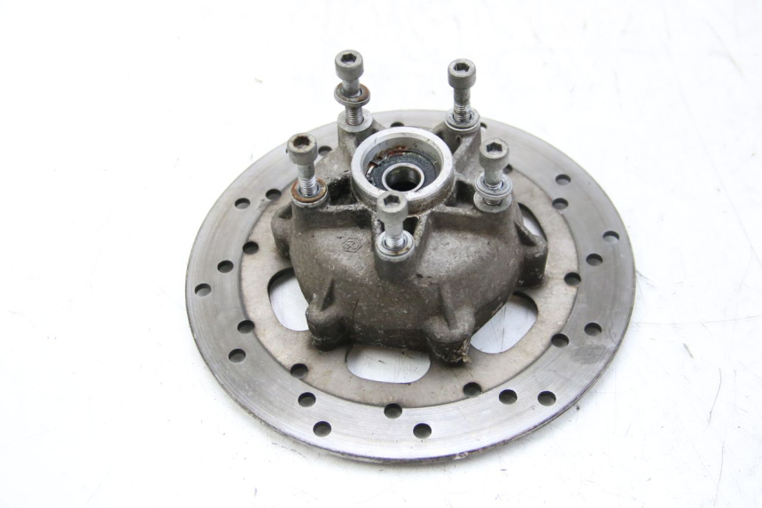 photo de MOYEU ROUE AVANT PIAGGIO VESPA GRANTURISMO 125 (2003 - 2007) - Autre angle de vue