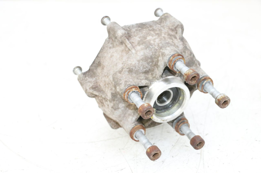 photo de MOYEU ROUE AVANT PIAGGIO VESPA GTS SUPER IE 125 (2009 - 2016) - Détail de la pièce