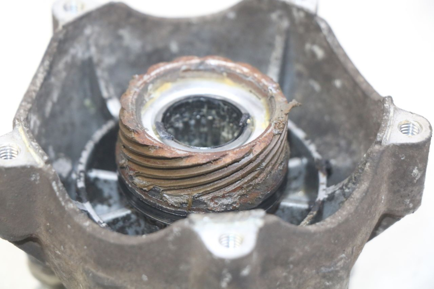 photo de MOYEU ROUE AVANT PIAGGIO VESPA LXV 125 (2006 - 2009) - Zoom état d’usage