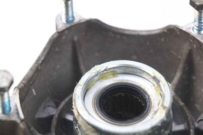 photo de MOYEU ROUE AVANT PIAGGIO VESPA SPRINT 2T 50 (2014 - 2018) - Zoom état d’usage