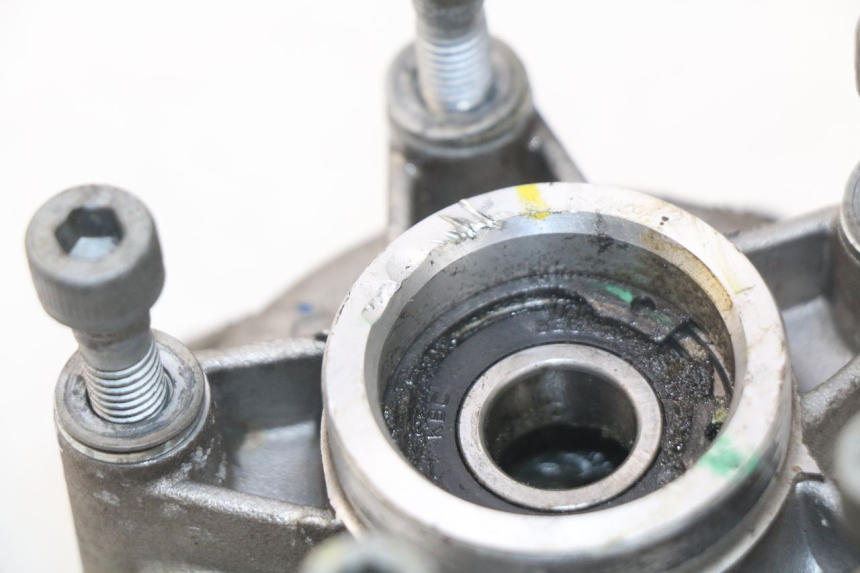 photo de MOYEU ROUE AVANT PIAGGIO VESPA SPRINT 2T 50 (2014 - 2018) - Gros plan technique