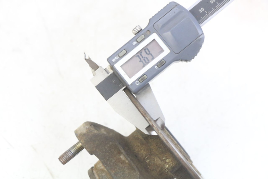 photo de MOYEU ROUE AVANT SHINERAY XY250 STXE 250 (2006 - 2012) - Zoom état d’usage