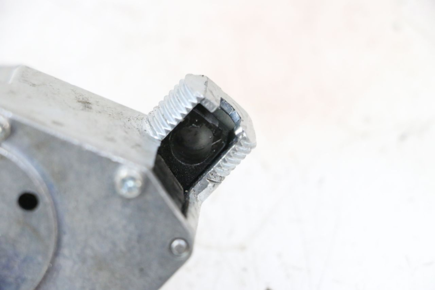 photo de NEIMAN MBK BOOSTER SPIRIT NAKED 50 (2004 - 2017) - Autre angle de vue