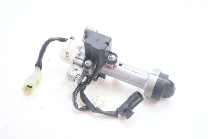 photo de NEIMAN PIAGGIO MP3 HPE 530 (2022 - 2026) - Autre angle de vue