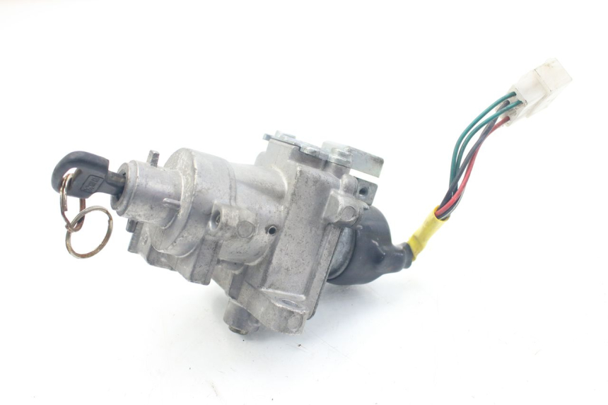 photo de NEIMAN KYMCO PEOPLE 250 (2004 - 2008) - Autre angle de vue