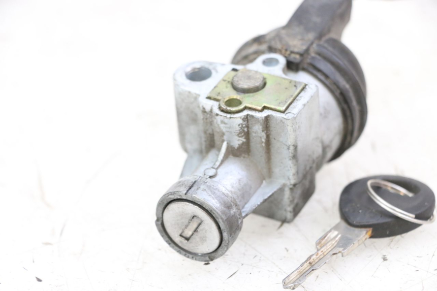 photo de NEIMAN PEUGEOT LUDIX 50 (2008 - 2017) - Points de fixation