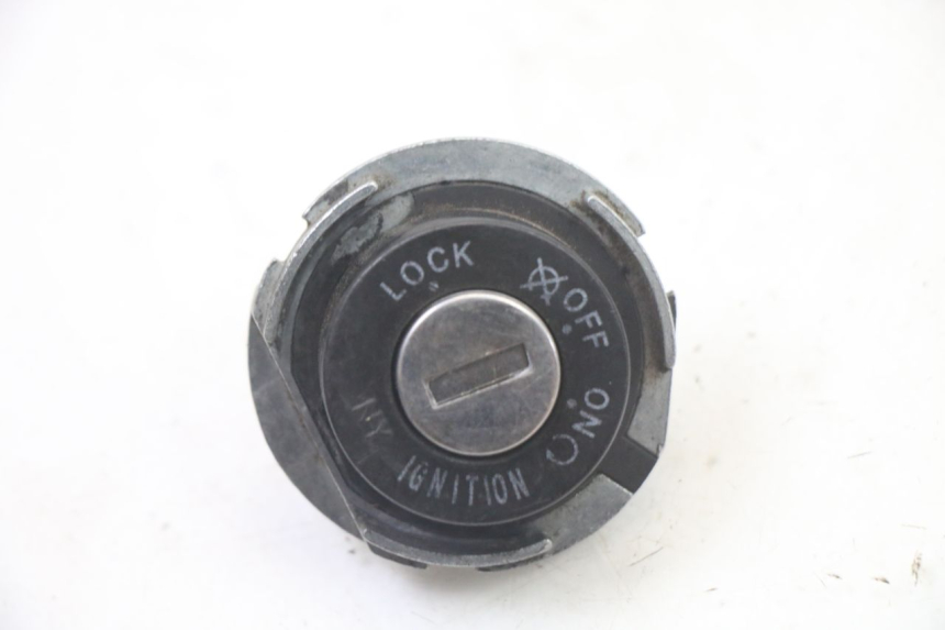 photo de NEIMAN PIAGGIO ZIP 4T 50 (2018 - 2020) - Autre angle de vue