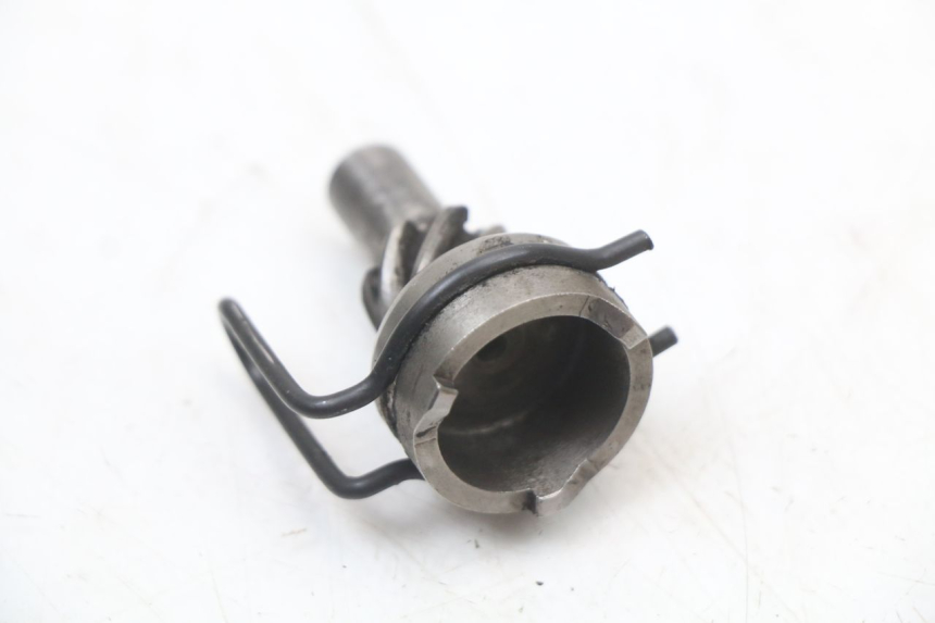 photo de NOIX KICK PEUGEOT STREETZONE I 2T 50 (2018 - 2020) - Autre angle de vue