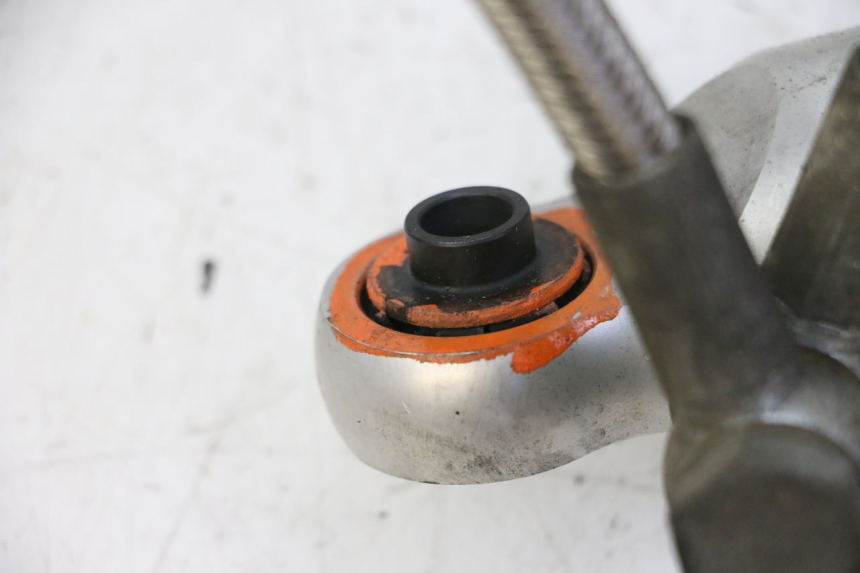 photo de PAIRE AMORTISSEUR ARRIERE QUADRO 4 4D 350 (2015 - 2018) - Photo complémentaire