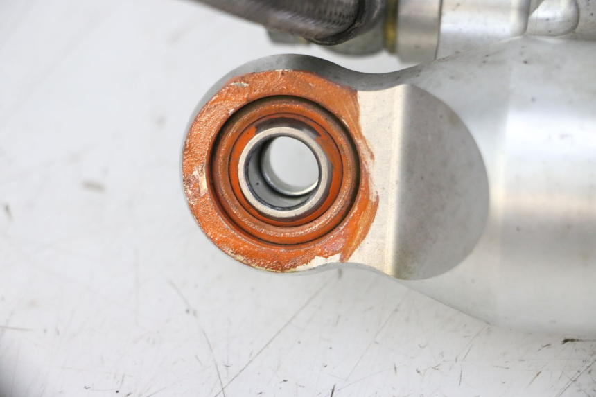 photo de PAIRE AMORTISSEUR ARRIERE QUADRO 4 4D 350 (2015 - 2018) - Inspection visuelle