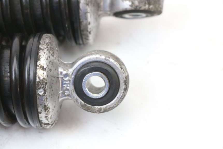 photo de PAIRE AMORTISSEUR ARRIERE SUZUKI BURGMAN 125 (2007 - 2014) - Points de fixation