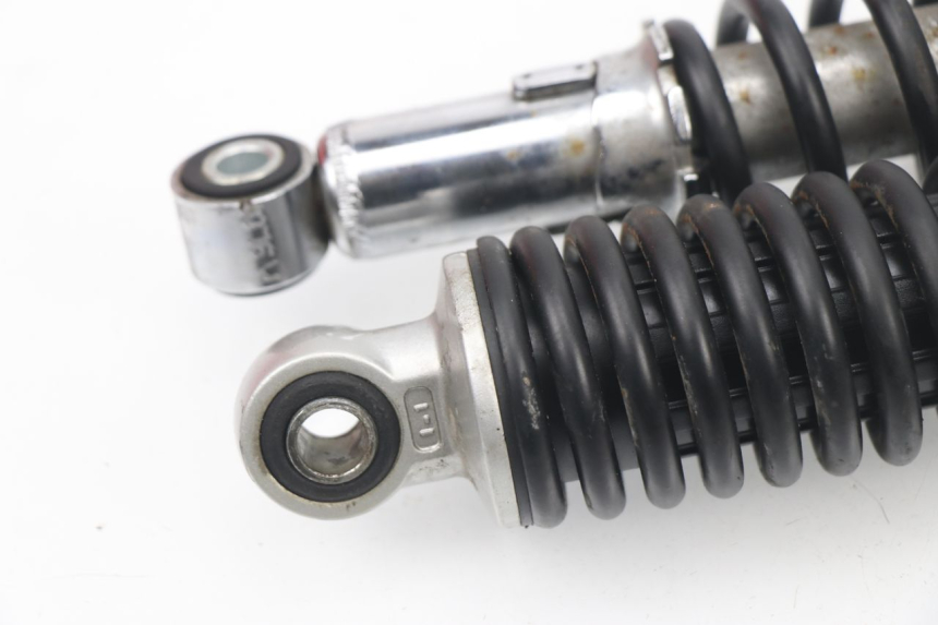 photo de PAIRE AMORTISSEUR ARRIERE HONDA CBF 125 (2009 - 2015) - Points de fixation