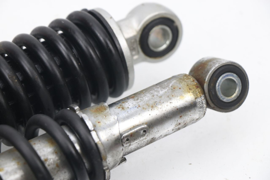 photo de PAIRE AMORTISSEUR ARRIERE HONDA CBF 125 (2009 - 2015) - État de surface