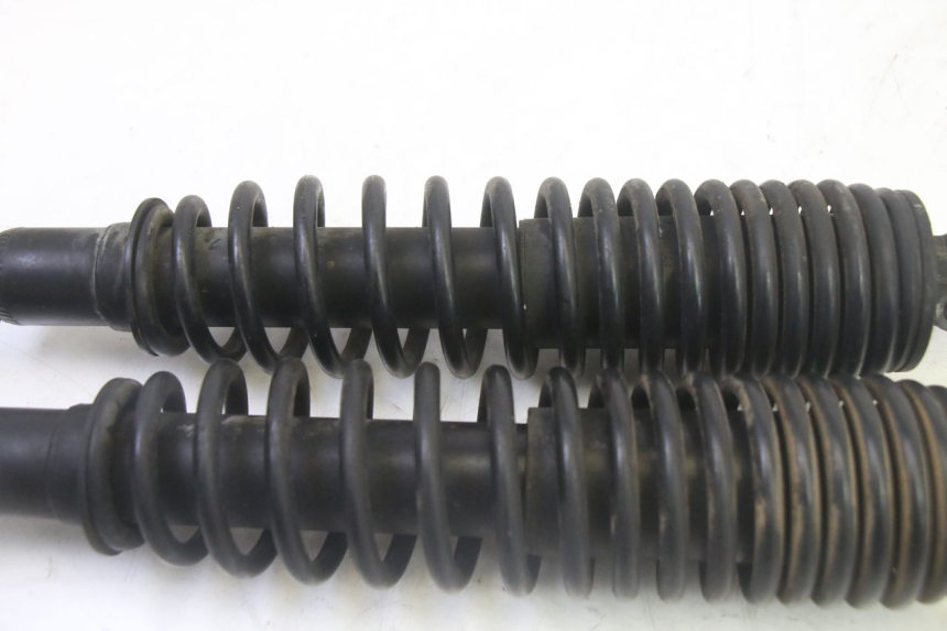 photo de PAIRE AMORTISSEUR ARRIERE YAMAHA CYGNUS X INJECTION 125 (2007 - 2013) - Gros plan technique