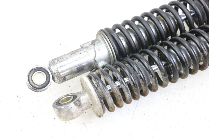 photo de Pair of rear shock absorbers HYOSUNG GF 125 (2001 - 2005) - Gros plan technique