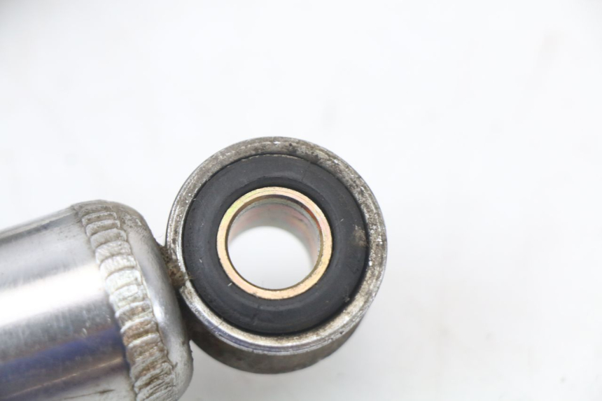 photo de PAIRE AMORTISSEUR ARRIERE SUZUKI GN 125 (1997 - 2000) - Zoom composants
