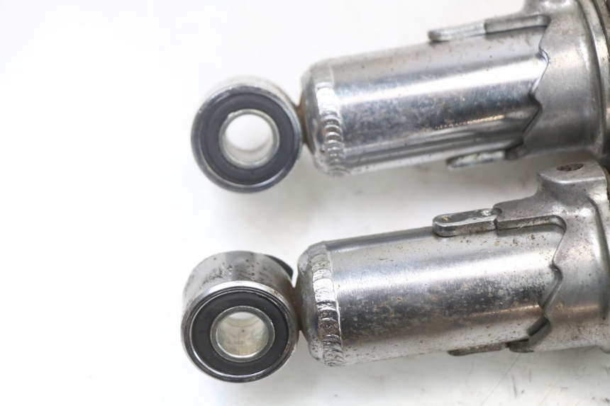 photo de PAIRE AMORTISSEUR ARRIERE SUZUKI GSX E 250 (1982 - 1983) - Autre angle de vue