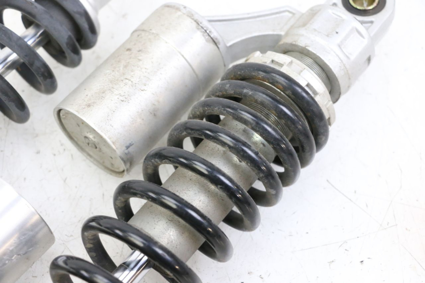 photo de PAIRE AMORTISSEUR ARRIERE KEEWAY K-LIGHT KLIGHT 125 (2018 - 2025) - Zoom composants