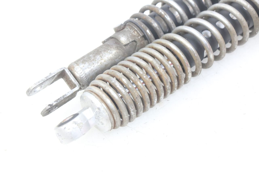 photo de PAIRE AMORTISSEUR ARRIERE KYMCO PEOPLE 250 (2004 - 2008) - Gros plan technique