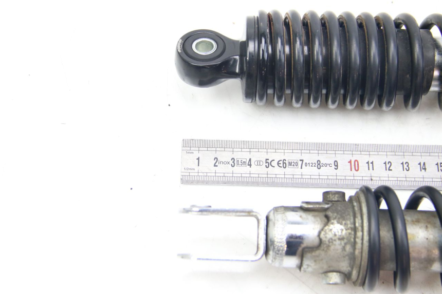 photo de PAIRE AMORTISSEUR ARRIERE SUZUKI SIXTEEN 125 (2008 - 2010) - Zoom état d’usage