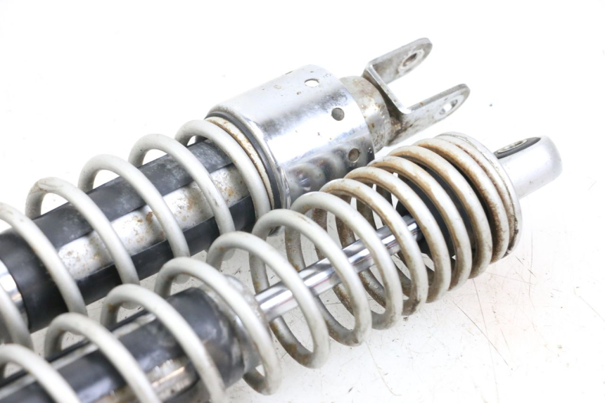 photo de Pair of rear shock absorbers KYMCO XCITING 250 (2006 - 2009) - Gros plan technique