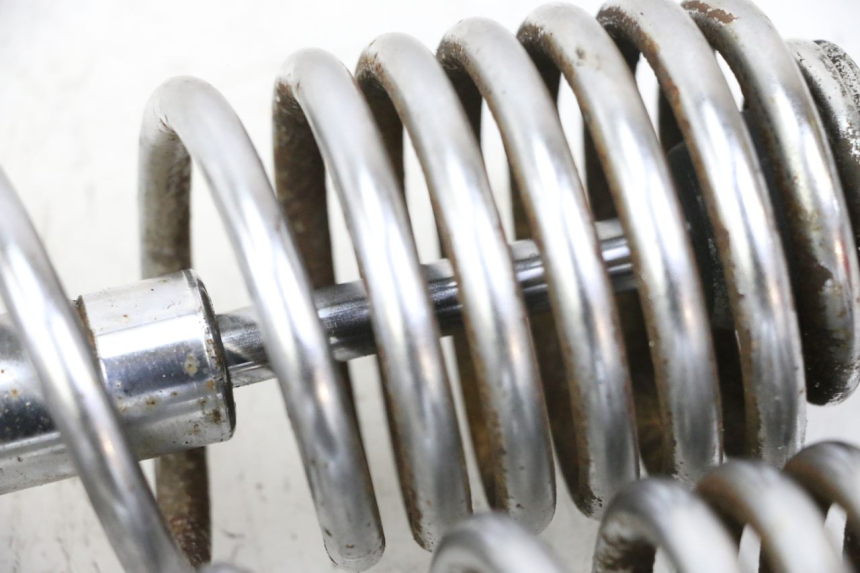 photo de PAIRE AMORTISSEUR ARRIERE YAMAHA XV VIRAGO 535 (1988 - 2004) - Détail de la pièce