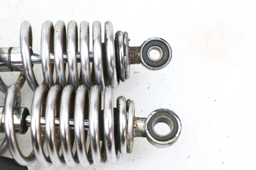 photo de PAIRE AMORTISSEUR ARRIERE YAMAHA XV VIRAGO 535 (1988 - 2004) - Points de fixation
