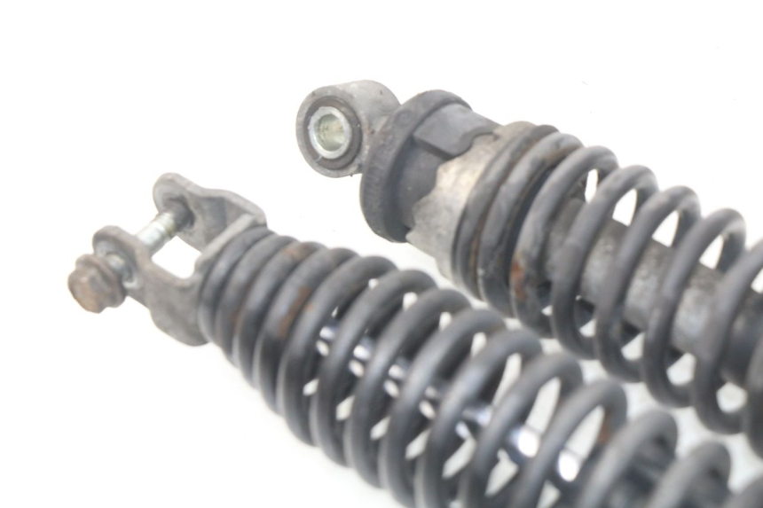 photo de PAIRE AMORTISSEUR ARRIERE YAMAHA YP MAJESTY 125 (1998 - 2001) - Gros plan technique