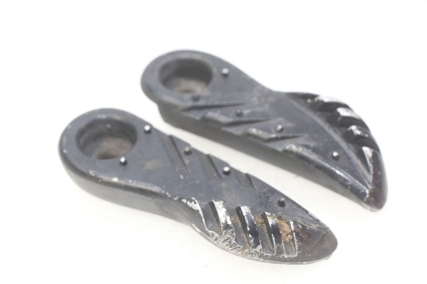 photo de PAIRE CALE PIED ARRIERE MBK BOOSTER SPIRIT 50 (2004 - 2017) - Vue principale