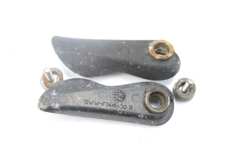 photo de PAIRE CALE PIED ARRIERE YAMAHA BW'S EASY 50 (2013 - 2016) - Autre angle de vue