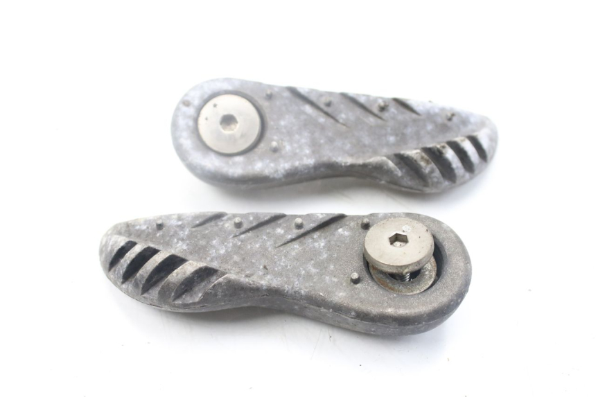 photo de PAIRE CALE PIED ARRIERE YAMAHA BW'S EASY 50 (2013 - 2016) - Vue d’ensemble