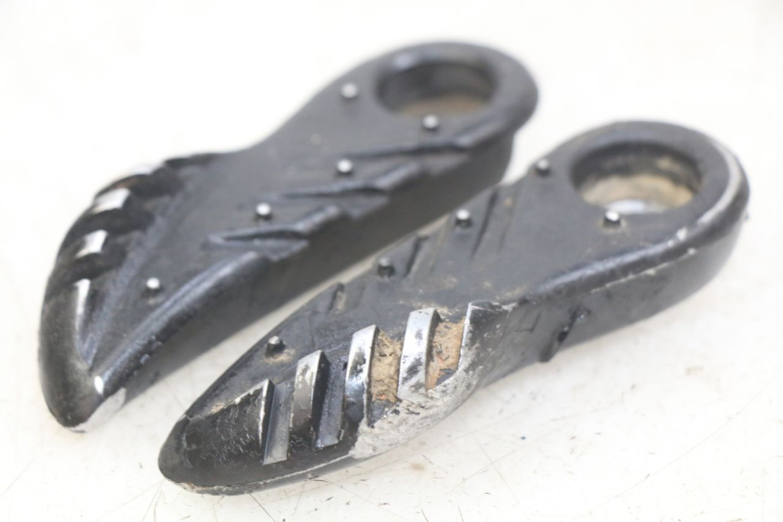 photo de PAIRE CALE PIED ARRIERE YAMAHA BW'S EASY 50 (2013 - 2016) - Vue principale