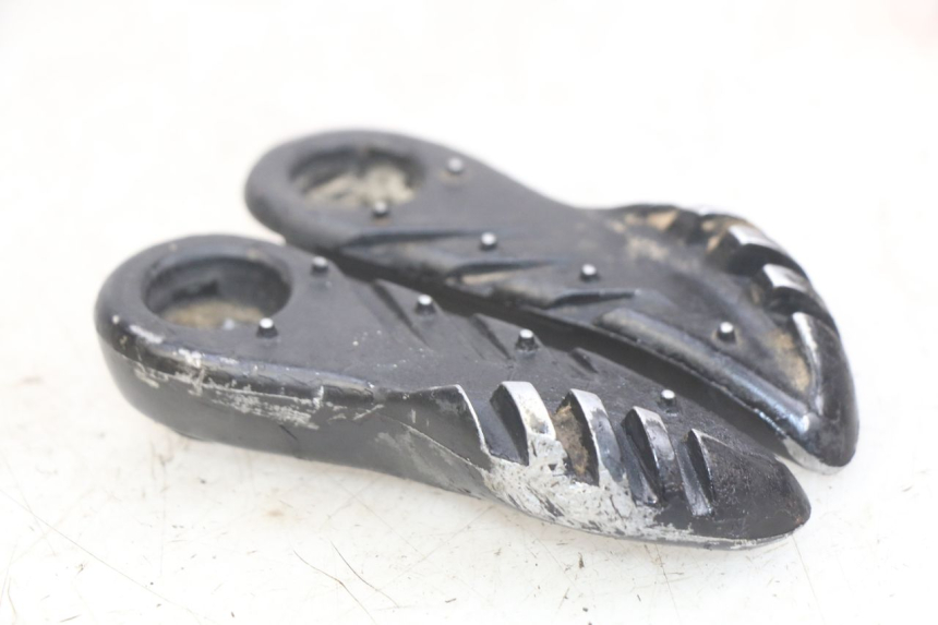 photo de PAIRE CALE PIED ARRIERE YAMAHA BW'S EASY 50 (2013 - 2016) - Autre angle de vue