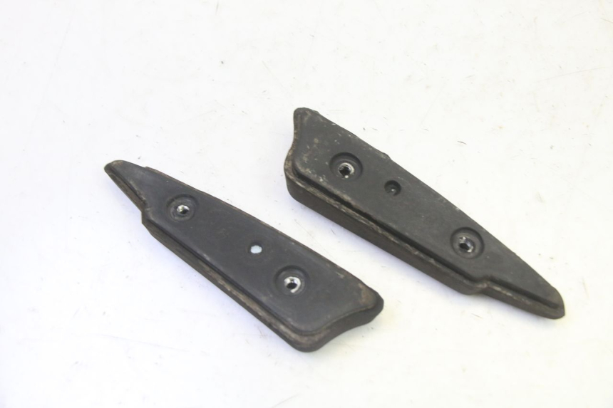 photo de PAIRE CALE PIED ARRIERE PEUGEOT CITYSTAR 50 (2013 - 2017) - Zoom état d’usage