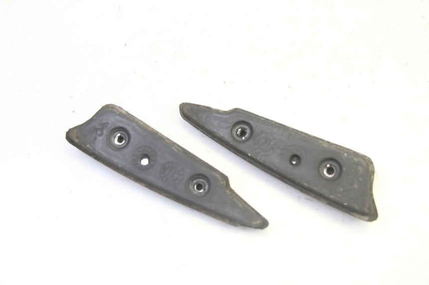 photo de PAIRE CALE PIED ARRIERE PEUGEOT CITYSTAR 50 (2013 - 2017) - Autre angle de vue