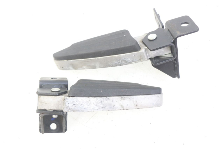 photo de PAIRE CALE PIED ARRIERE PEUGEOT CITYSTAR IE 2T 50 (2018 - 2021) - Vue principale