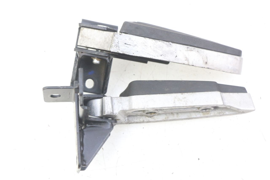 photo de PAIRE CALE PIED ARRIERE PEUGEOT CITYSTAR IE 2T 50 (2018 - 2021) - Zoom état d’usage