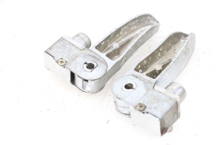 photo de PAIRE CALE PIED ARRIERE BTC FELICE SPORT 50 - Autre angle de vue