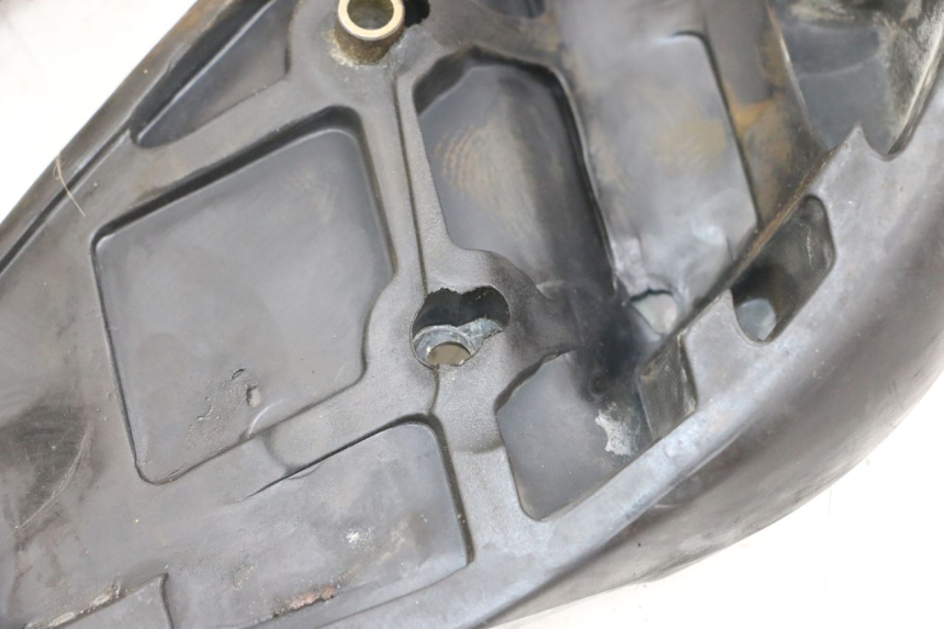 photo de PAIRE CALE PIED ARRIERE HONDA FES PANTHEON 2T 125 (1998 - 2002) - Zoom état d’usage