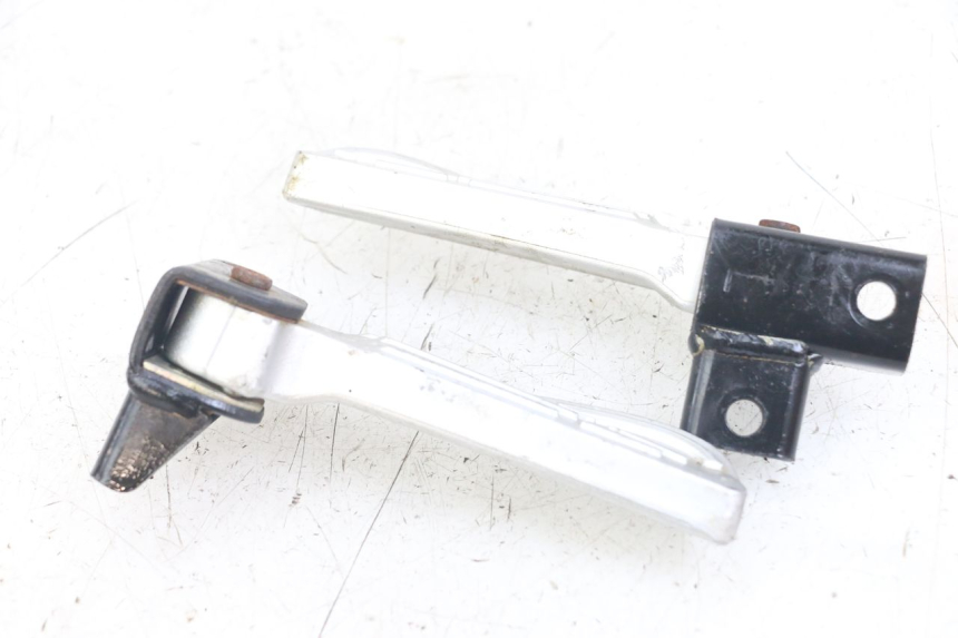 photo de PAIRE CALE PIED ARRIERE SYM FIDDLE 3 III 125 (2014 - 2020) - Vue d’ensemble