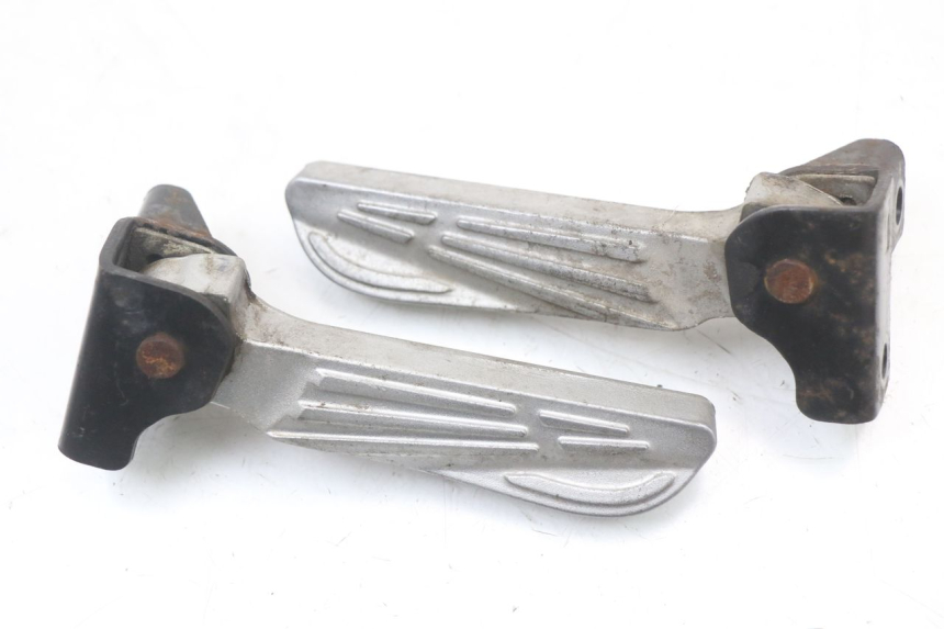 photo de PAIRE CALE PIED ARRIERE SYM FIDDLE 3 III 50 (2014 - 2020) - Vue principale